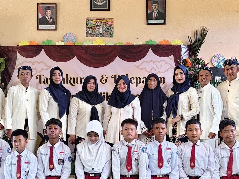 TASYAKURAN & PELEPASAN SISWA KELAS 6 TAHUN PELAJARAN 2024/2025