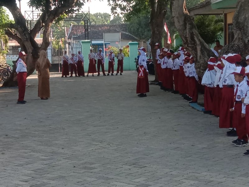 kegiatan upacara hari senin